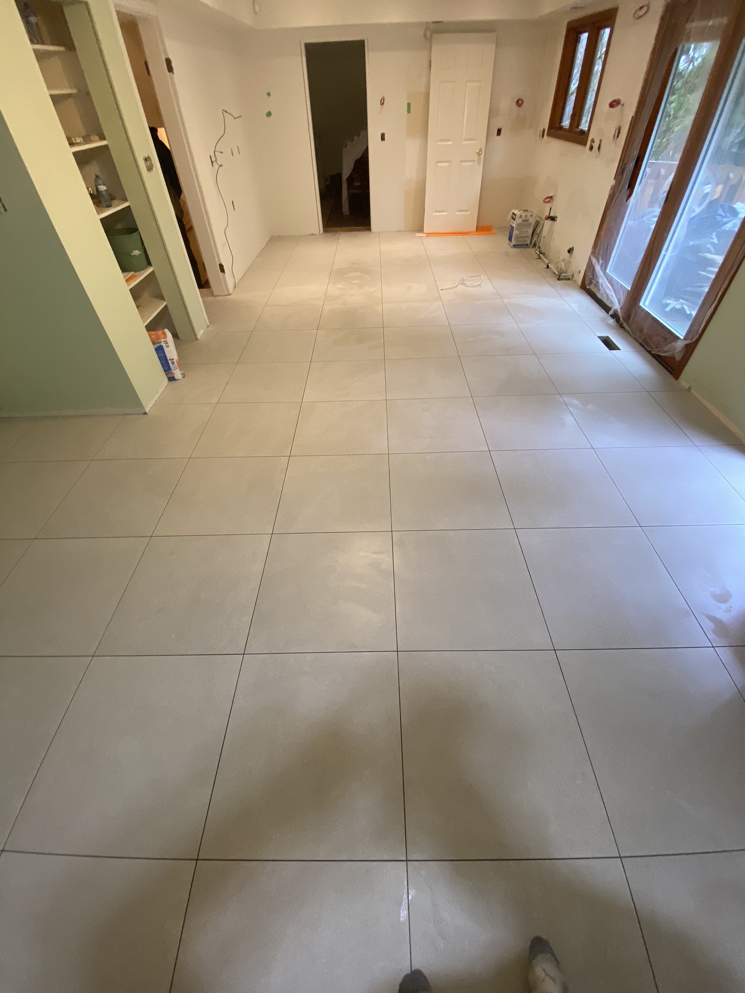 Large format floor tile living room